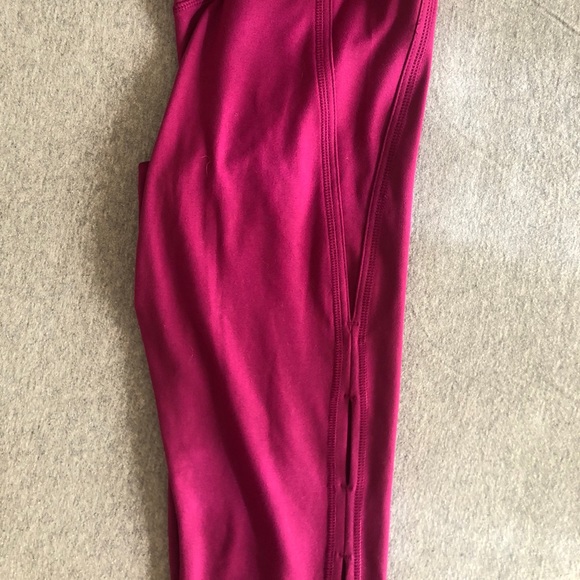 Yogalicious Leggings - Picture 3 of 3